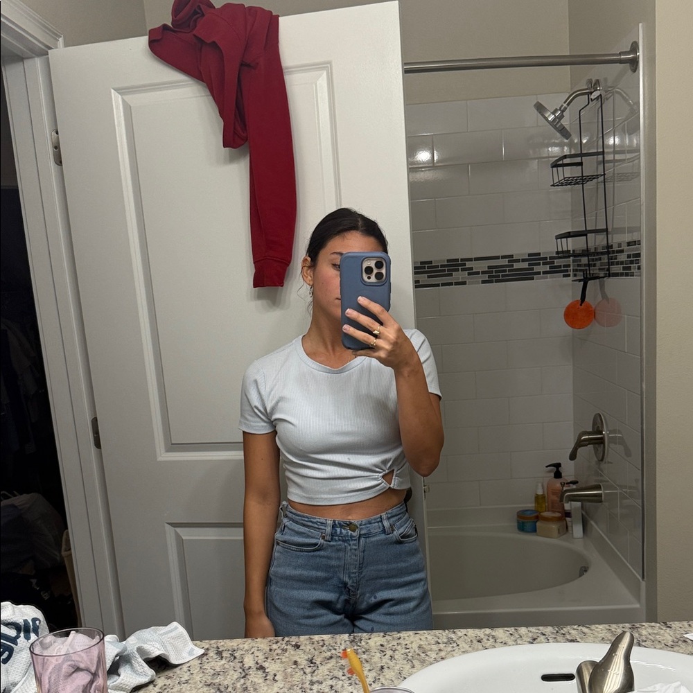 Aqua Women's Cream Knotted Crop Top - Picture 7 of 7